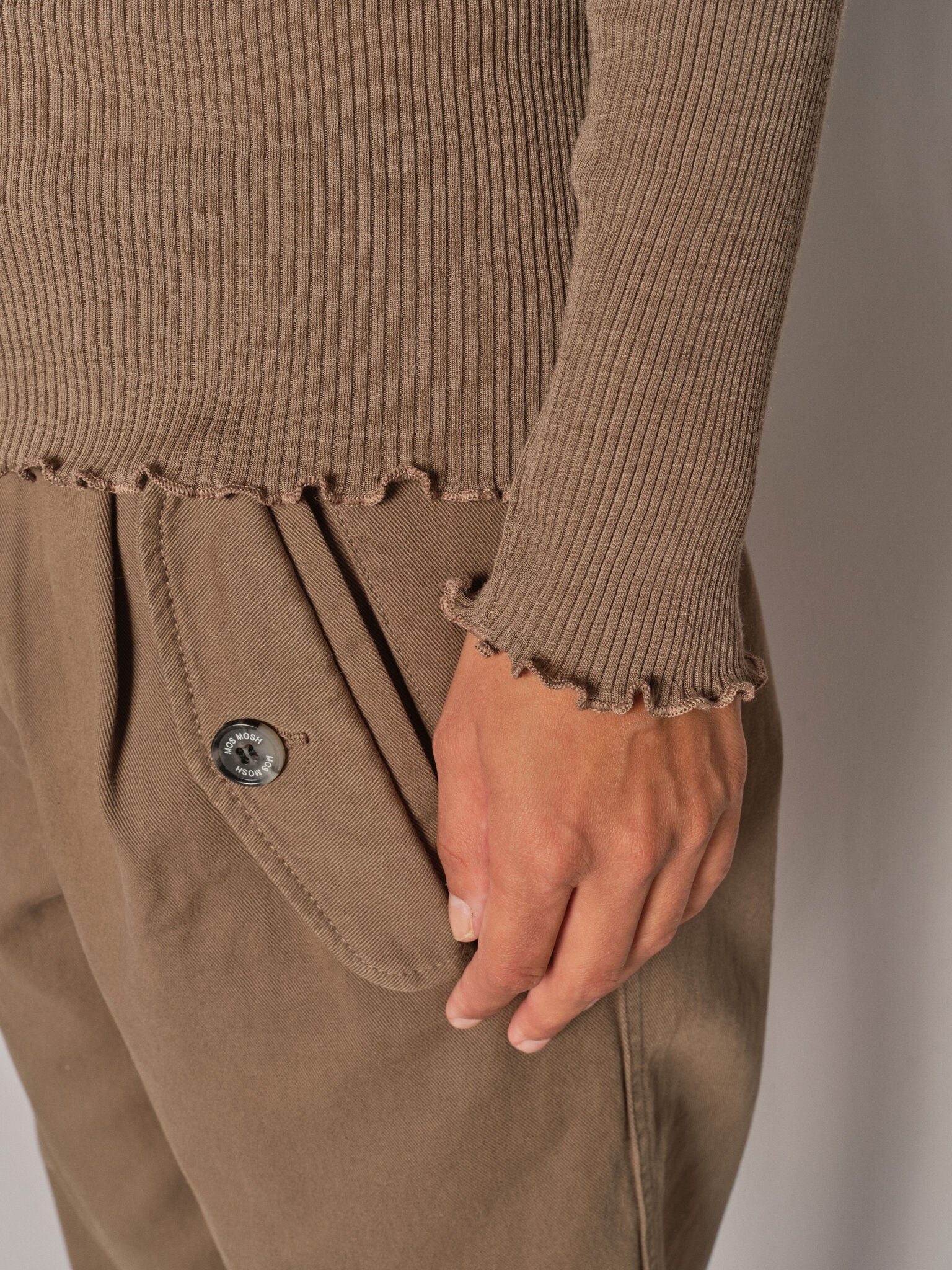 Modelshot / Pine Bark / Detail